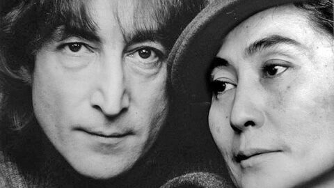 John Lennon and Yoko Ono. Photo: Jack Mitchell, CC BY SA, via Wikimedia Commons.