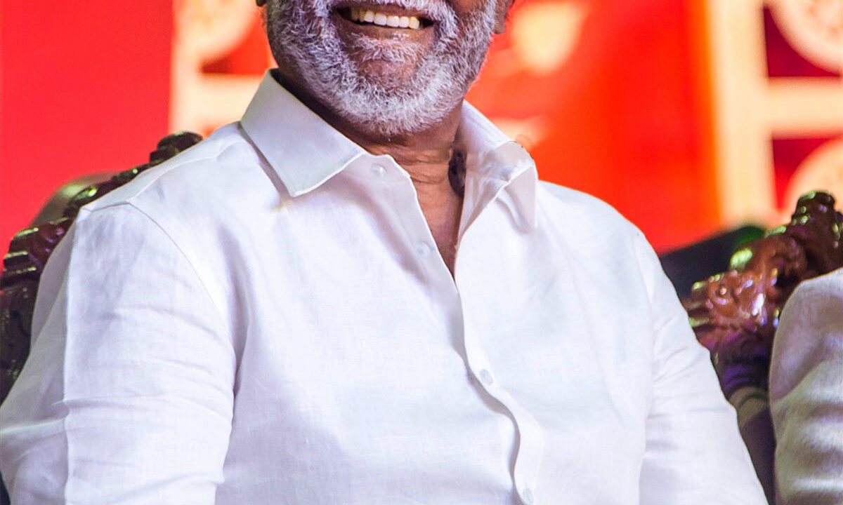 Rajinikanth smiling at the inauguration of the MGR statue